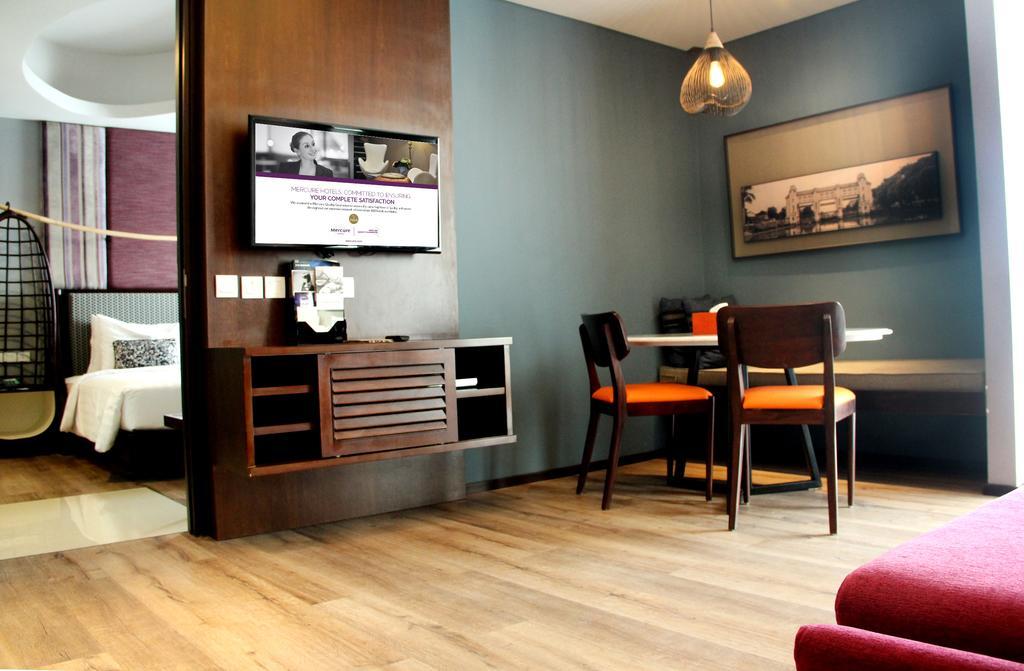 Mercure Surabaya Exteriör bild